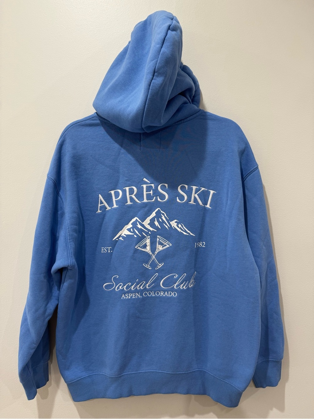 Lazy Sunday Sz Medium Aspen Colorado Zip Up Hoodie Ski Social‎ Club Martini
